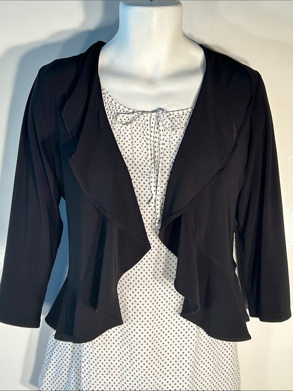Nina Leonard SZ L Black Bolero Cardigan Shrug Modern Parisian Minimalist Formal